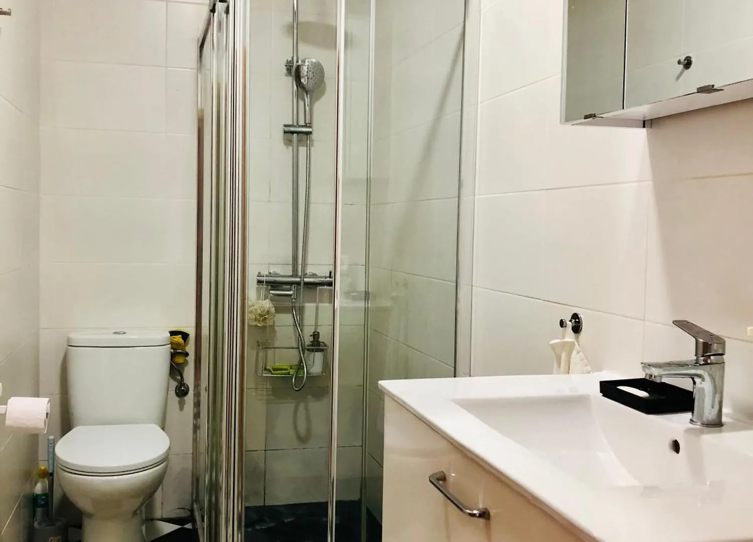 Habitacion Privada Junto Al Mar En La Barceloneta elérhetőségei